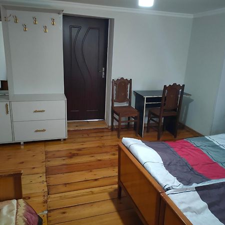 Hotel Ni- Ke Zqaltubo Zimmer foto